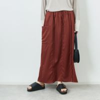 BROWN&&モデル身長：167cm 着用サイズ：F&&