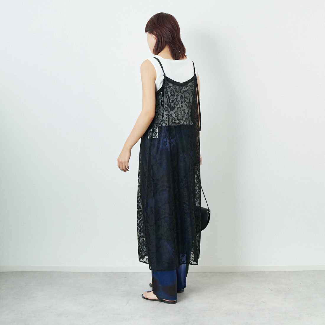 CHIGNON [シニヨン] グラデーションワイドパンツ [3853-364BZ] NAVY &&モデル身長：167cm 着用サイズ：F&&