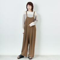 BROWN&&モデル身長：167cm 着用サイズ：F&&