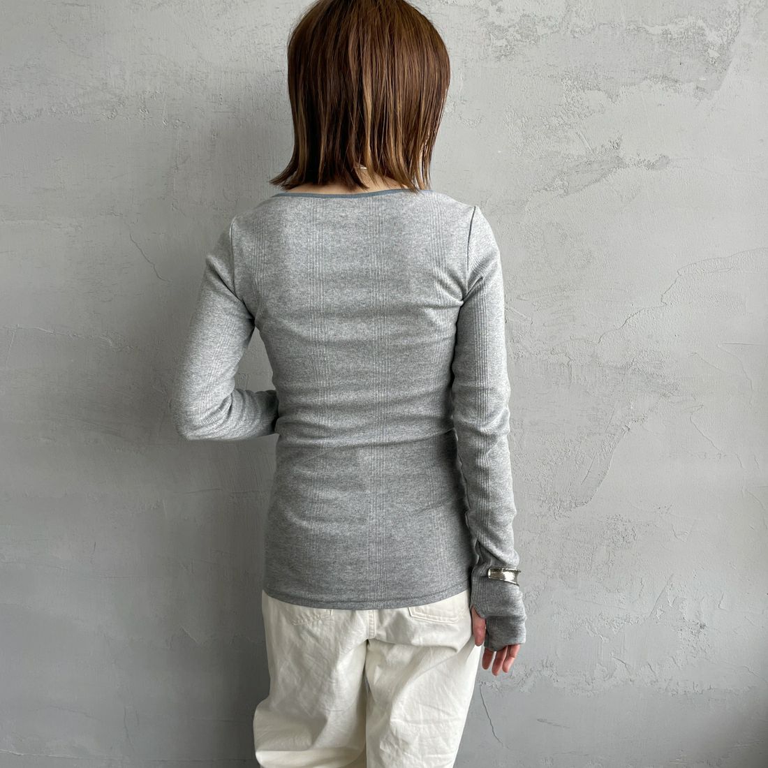 Robert P.Miller [ロバートピーミラー] 別注 配色パネルリブ ボートネックTシャツ [RM254-2041IN-JF] M.GRAY &&モデル身長：158cm 着用サイズ：F&&