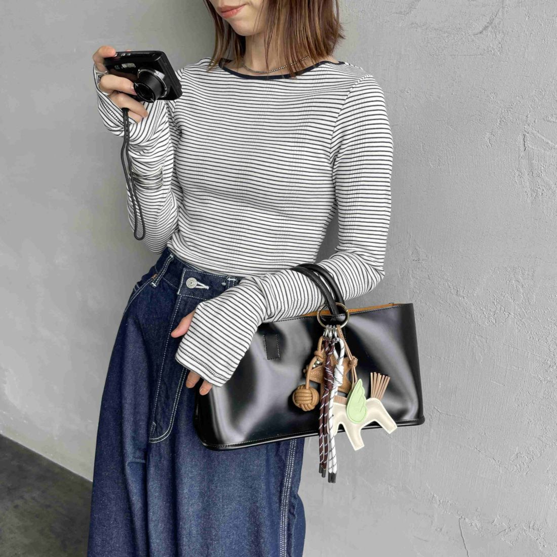 Robert P.Miller [ロバートピーミラー] 別注 配色パネルリブ ボートネックTシャツ [RM254-2041IN-JF] NAVY &&モデル身長：158cm 着用サイズ：F&&