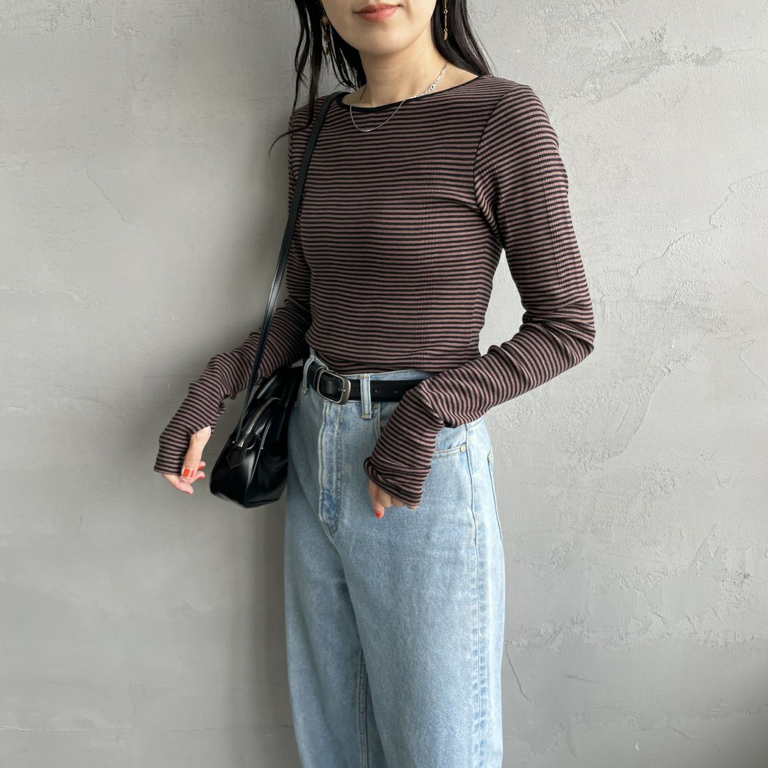 Robert P.Miller [ロバートピーミラー] 別注 配色パネルリブ ボートネックTシャツ [RM254-2041IN-JF] BROWN &&モデル身長：160cm 着用サイズ：F&&