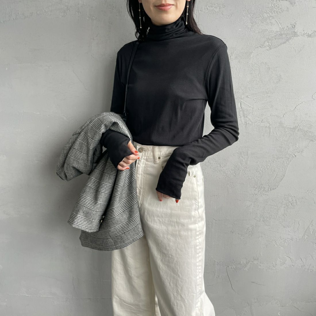 BLACK&&モデル身長：150cm 着用サイズ：F&&