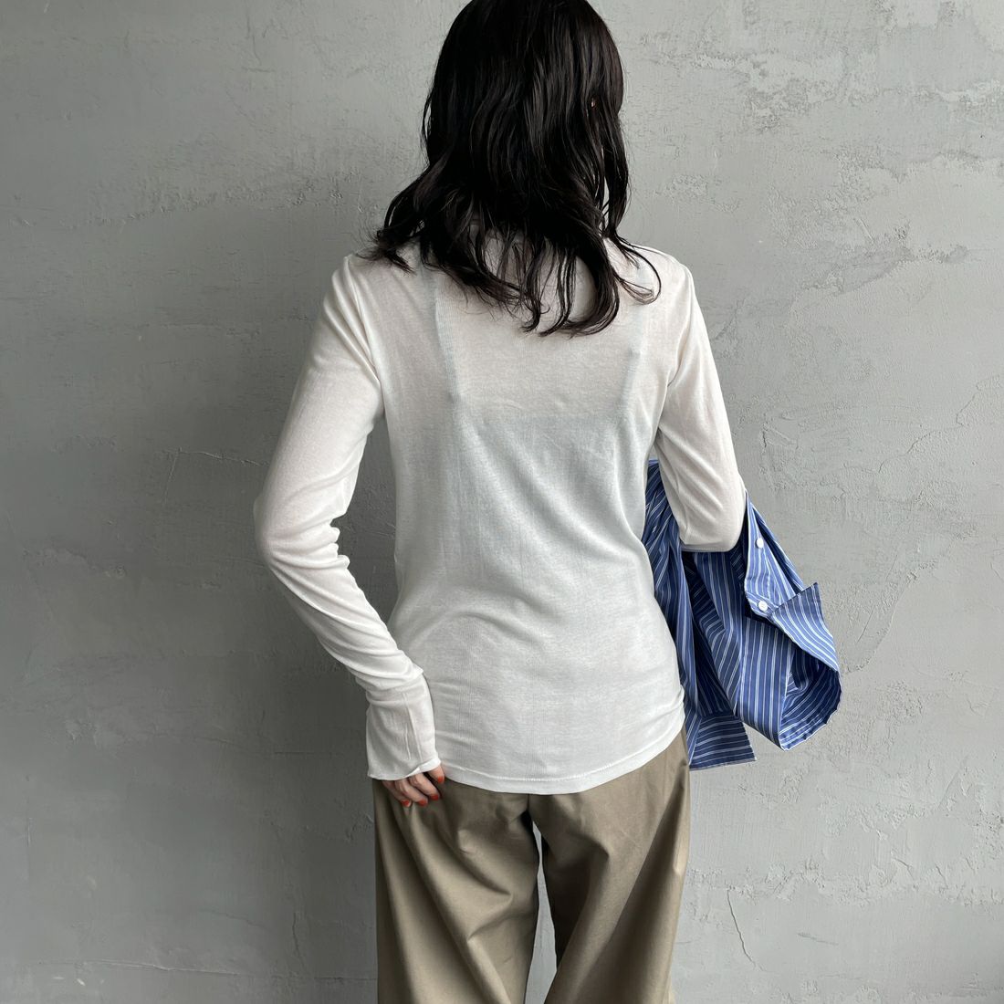 Robert P.Miller [ロバートピーミラー] 別注 パネルリブ シアータートルTシャツ [RM254-2116IN-JF] OFF WHITE &&モデル身長：160cm 着用サイズ：F&&