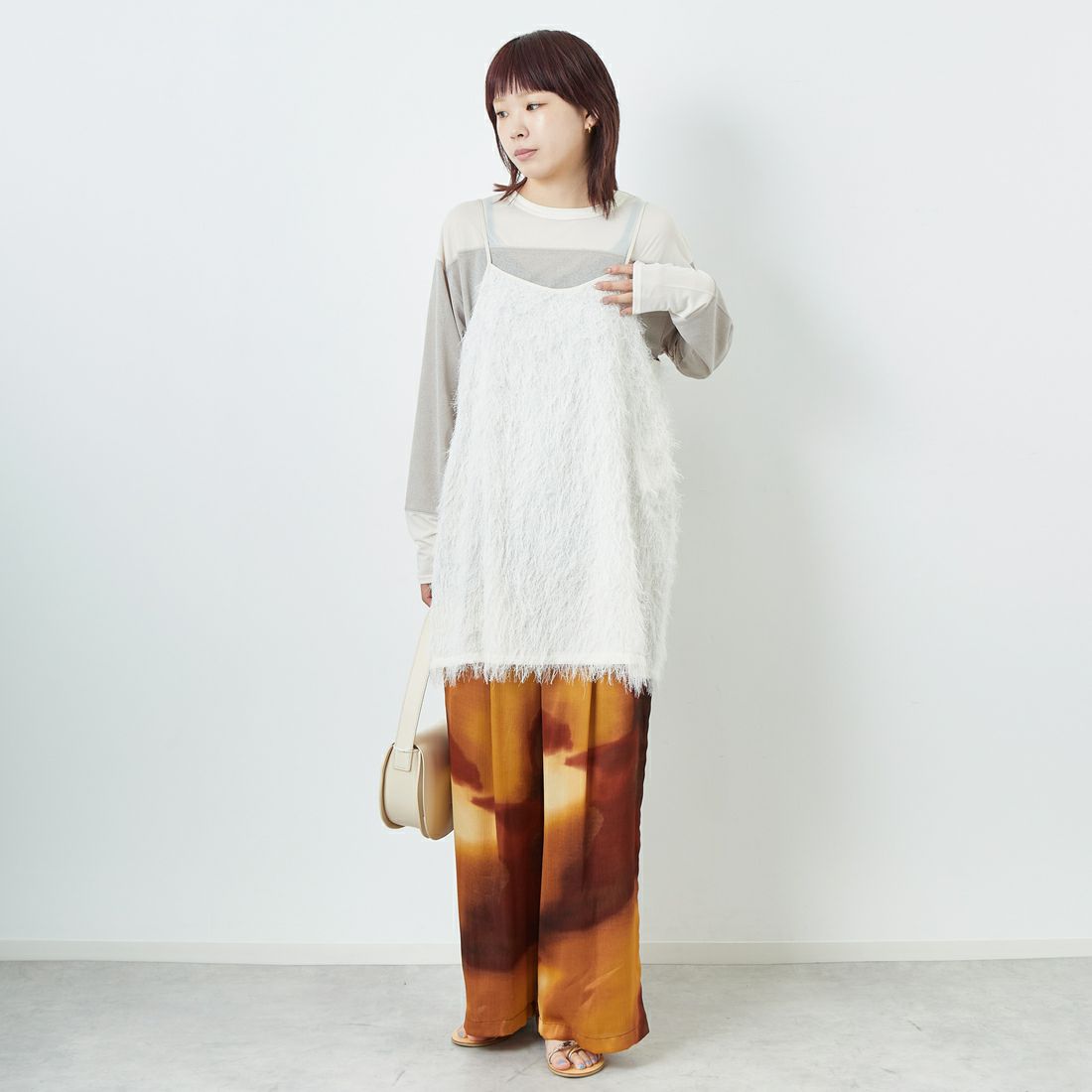 CHIGNON [シニヨン] フリンジチュニックキャミ [1653-380NH] IVORY &&モデル身長：167cm 着用サイズ：F&&