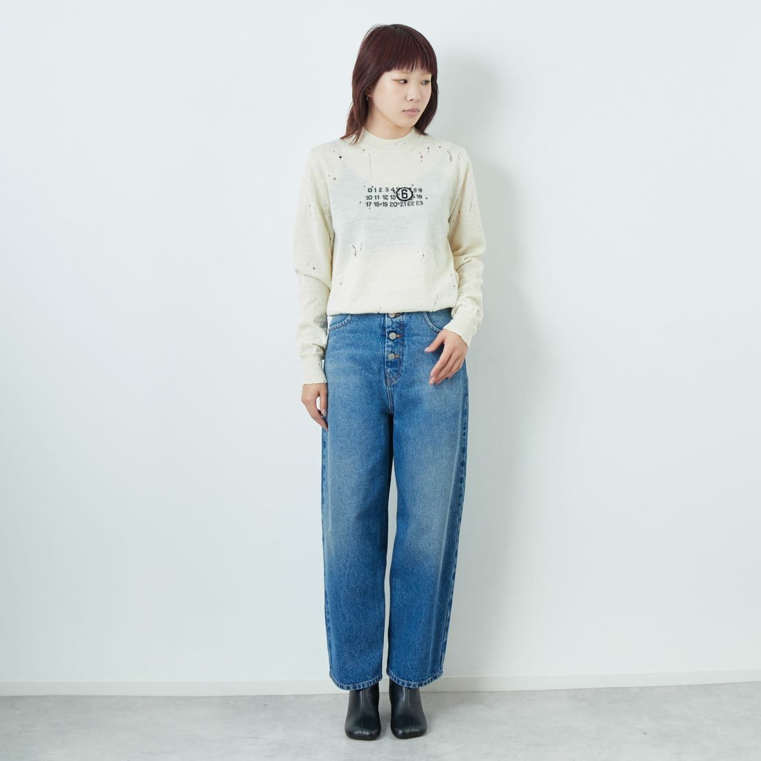 MM6 Maison Margiela [エムエムシックス メゾン マルジェラ] クルーネックダメージニット [SH0HL0033-M13134] 103 OFF WH &&モデル身長：167cm 着用サイズ：S&&