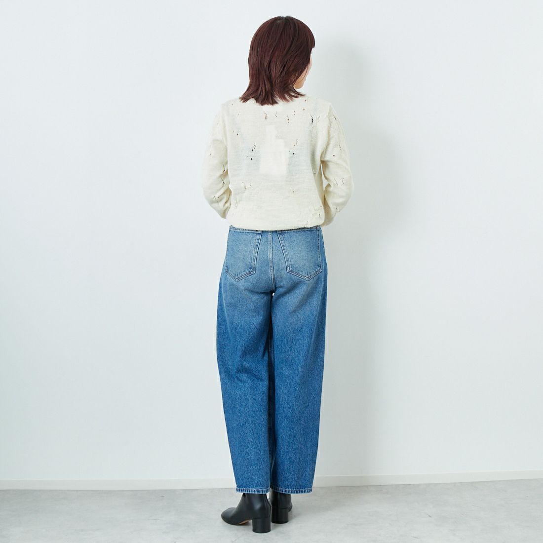 MM6 Maison Margiela [エムエムシックス メゾン マルジェラ] クルーネックダメージニット [SH0HL0033-M13134] 103 OFF WH &&モデル身長：167cm 着用サイズ：S&&