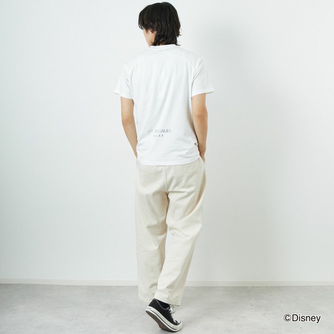 1PIU1UGUALE3 RELAX [ウノ ピゥ ウノ ウグァーレ トレ] MICKEY MOUSE / ラインストーンTシャツ [UST-25136] SN10 WHITE &&モデル身長：179cm 着用サイズ：M&&