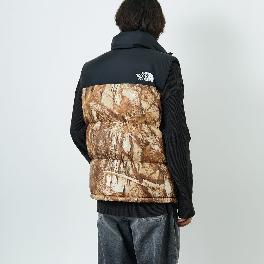 THE NORTH FACE [ザ ノースフェイス] ノベルティーヌプシベスト [ND92558] FF &&モデル身長：179cm 着用サイズ：L&&