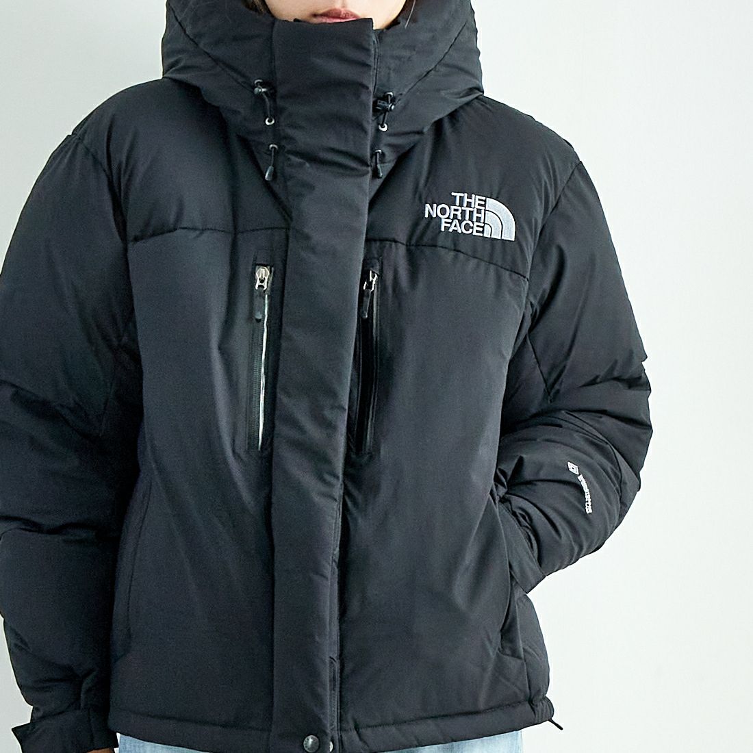 THE NORTH FACE [ザ ノースフェイス] ショートバルトロライトジャケット [NDW92551] K &&モデル身長：167cm 着用サイズ：L&&