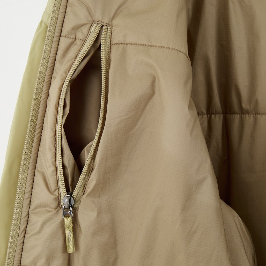 THE NORTH FACE [ザ ノースフェイス] インサレーションボンバージャケット [NY82552] CK