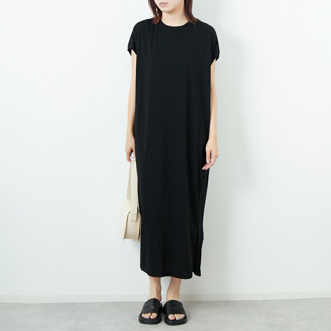 BLACK&&モデル身長：167cm 着用サイズ：36&&