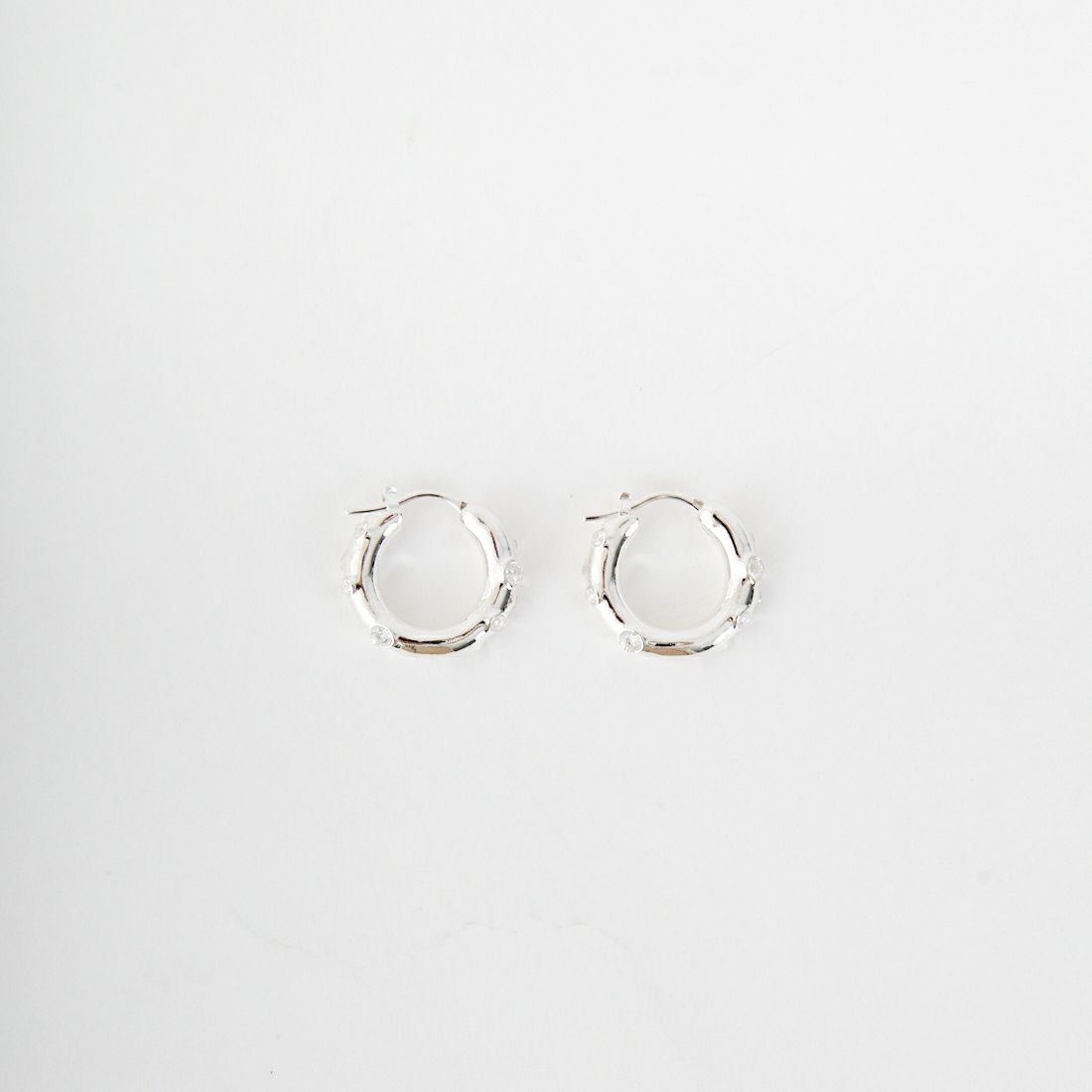 LAPUIS [ラピュイ] ガーデンフープピアス [252-220110] ｼﾙﾊﾞｰ