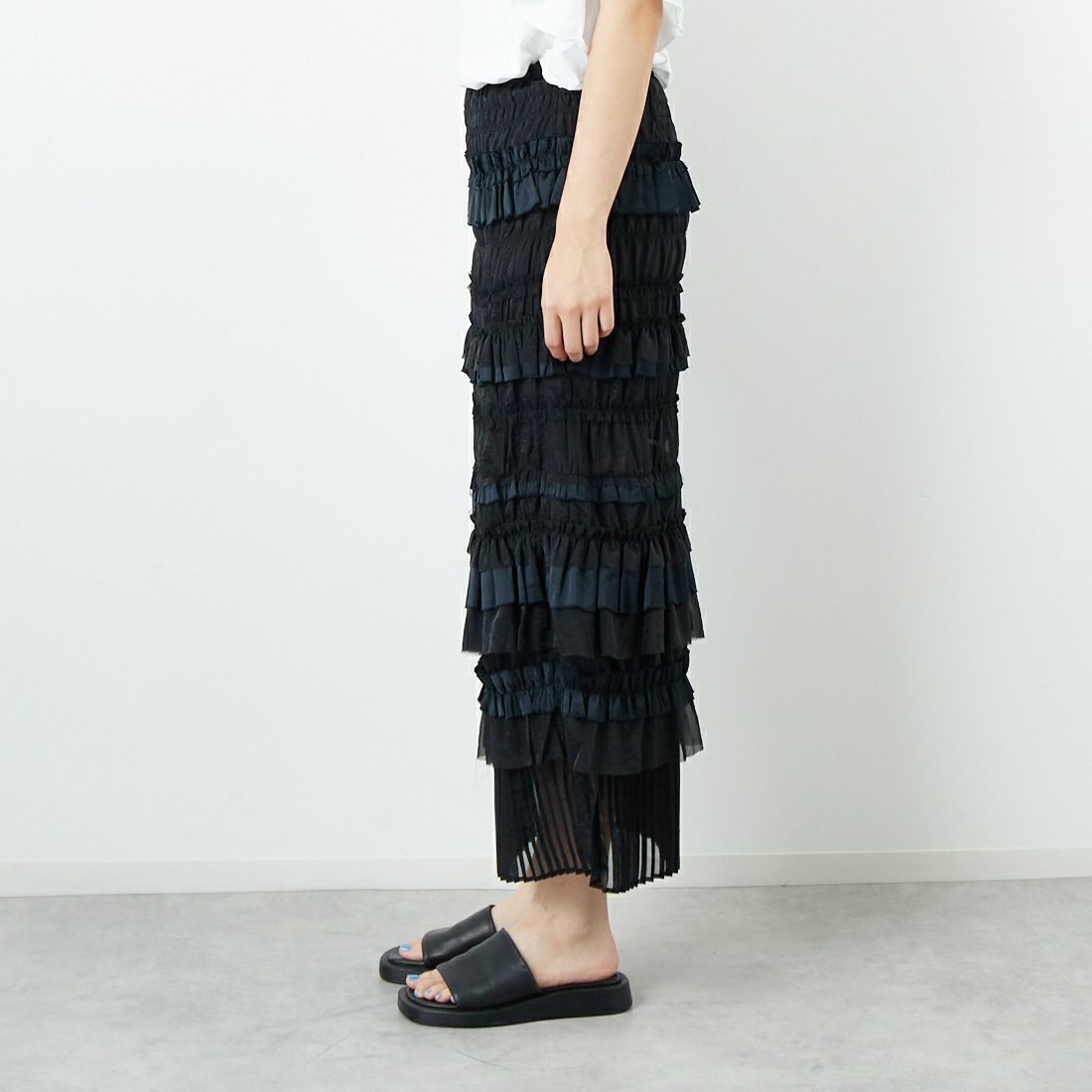 MAISON SPECIAL [メゾンスペシャル] ティアードフリルロングタイトスカート [21251515805] BLK &&モデル身長：167cm 着用サイズ：36&&