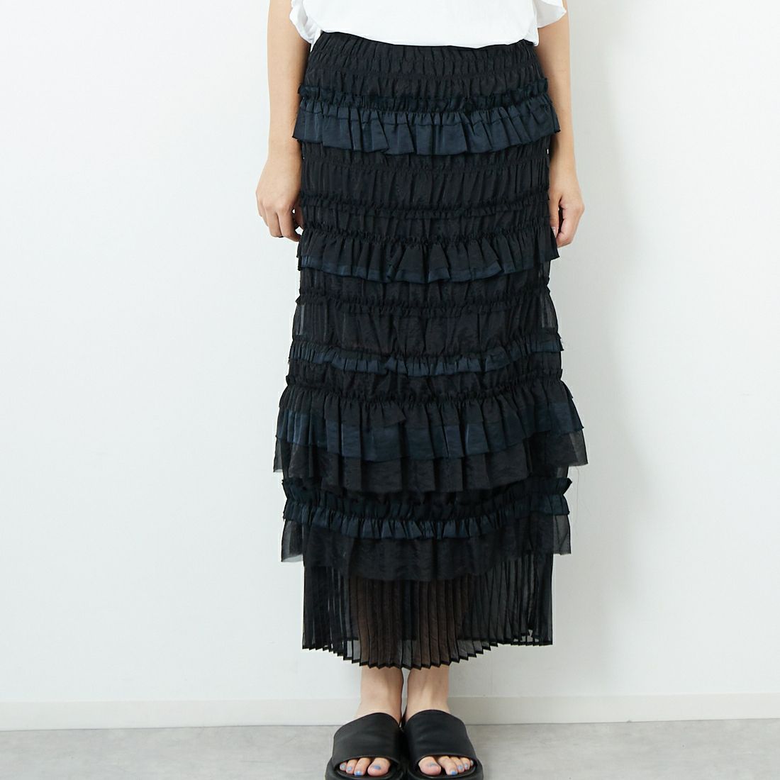 MAISON SPECIAL [メゾンスペシャル] ティアードフリルロングタイトスカート [21251515805] BLK &&モデル身長：167cm 着用サイズ：36&&