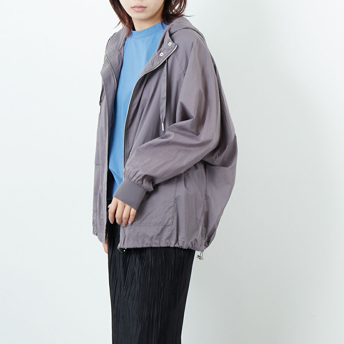 DIGNITE COLLIER [ディニテコリエ] フーディージップブルゾン [80255355] 003 ﾁｬｺｰﾙ &&モデル身長：167cm 着用サイズ：F&&