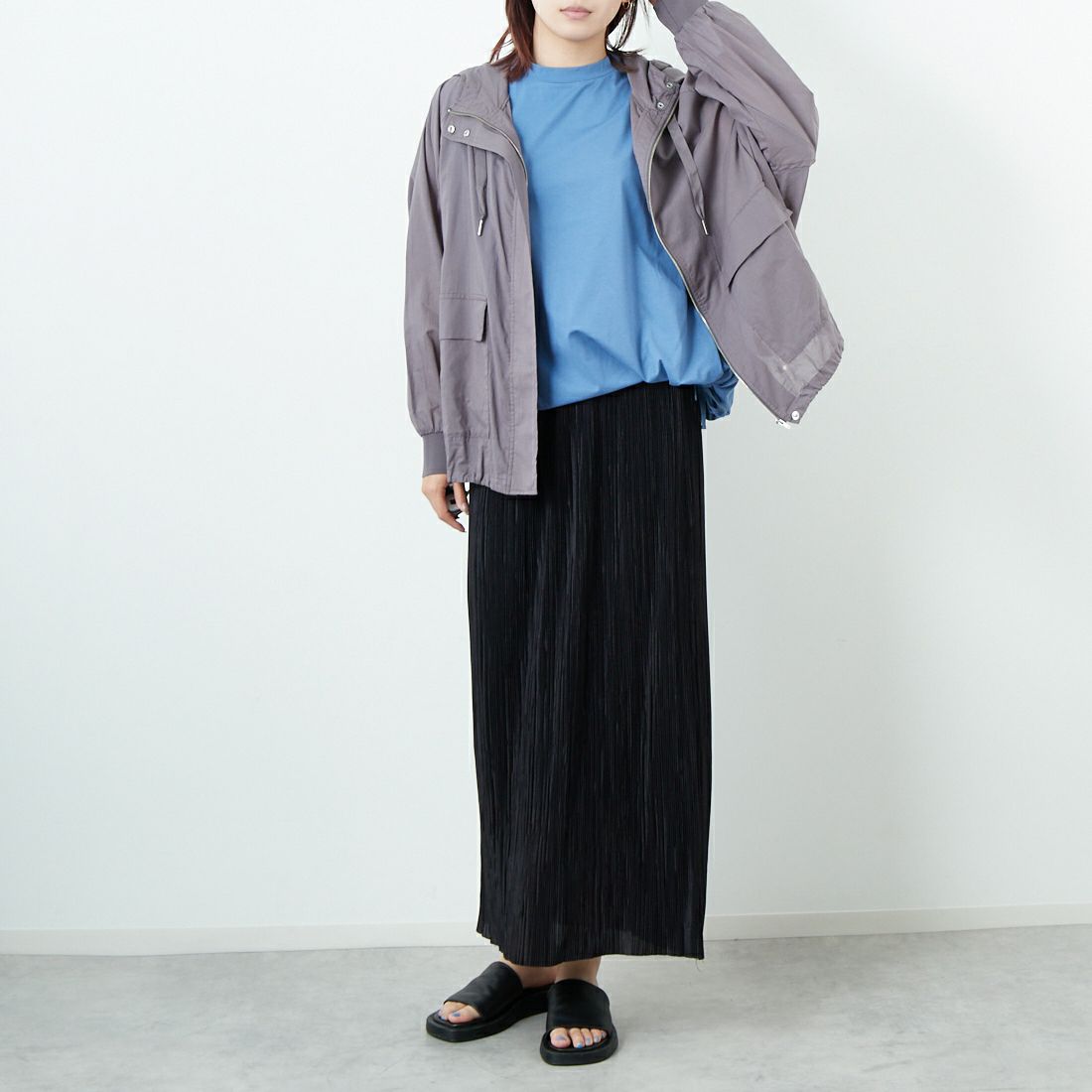 DIGNITE COLLIER [ディニテコリエ] フーディージップブルゾン [80255355] 003 ﾁｬｺｰﾙ &&モデル身長：167cm 着用サイズ：F&&