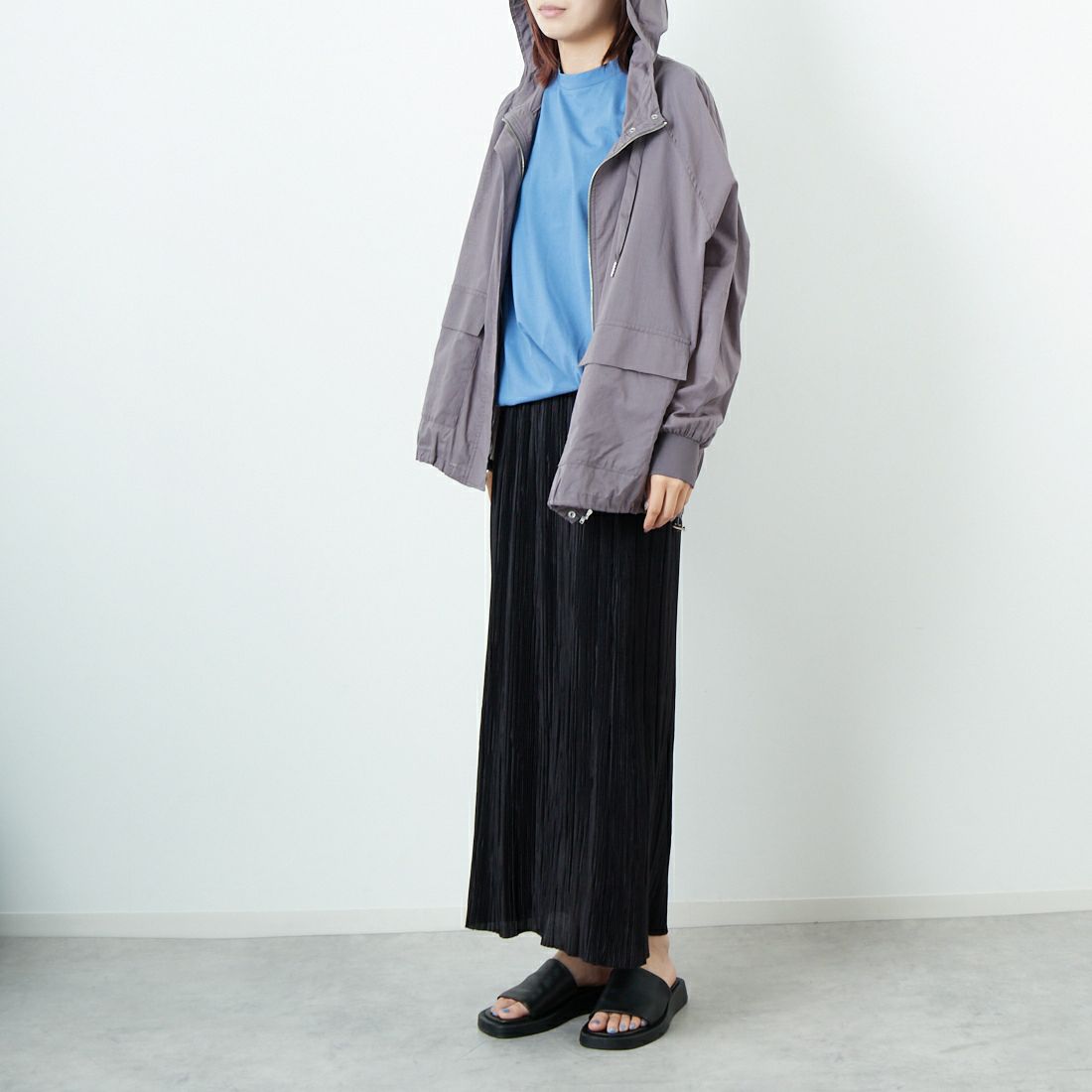 DIGNITE COLLIER [ディニテコリエ] フーディージップブルゾン [80255355] 003 ﾁｬｺｰﾙ &&モデル身長：167cm 着用サイズ：F&&