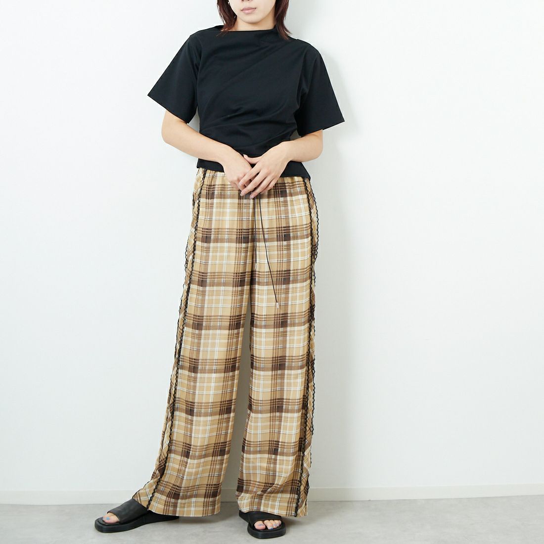 MAISON SPECIAL [メゾンスペシャル] サイドピコレースシアーチェックパンツ [21251465318] BGE &&モデル身長：167cm 着用サイズ：36&&