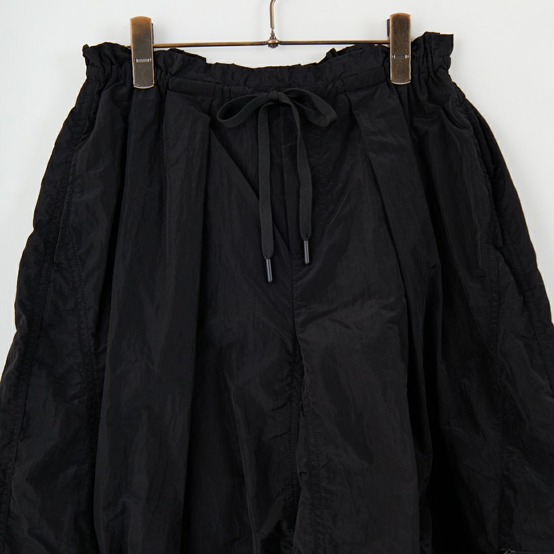 MAISON SPECIAL [メゾンスペシャル] サイドファスナーパラシュートパンツ [21251465814] BLK