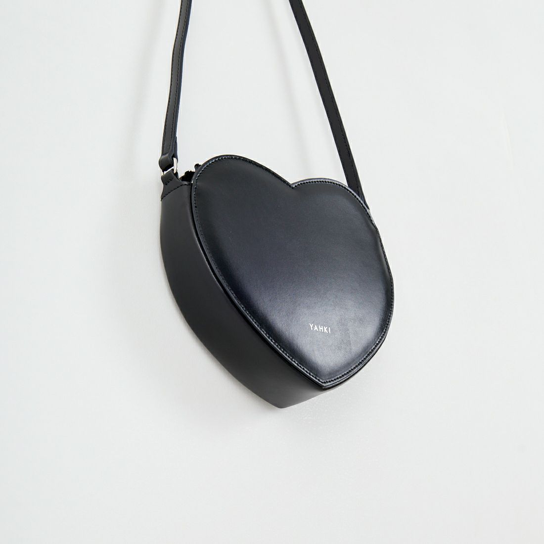 YAHKI [ヤーキ] レザーショルダーバッグ [YH-732] BLACK