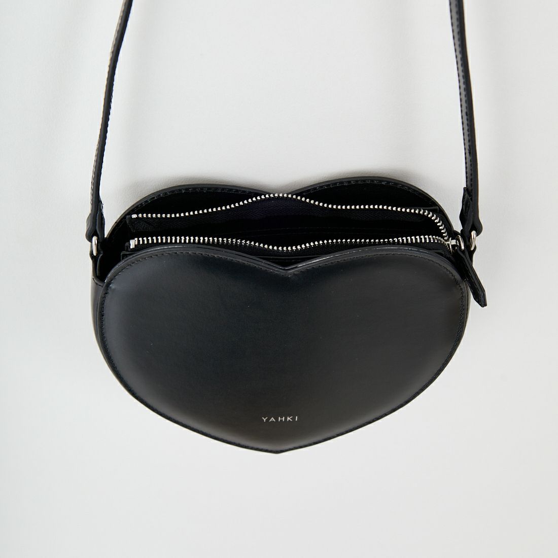 YAHKI [ヤーキ] レザーショルダーバッグ [YH-732] BLACK