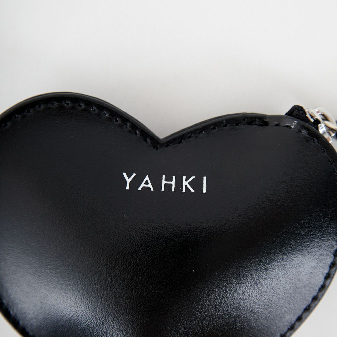 YAHKI [ヤーキ] レザーミニポーチ [YH-640] BLACK
