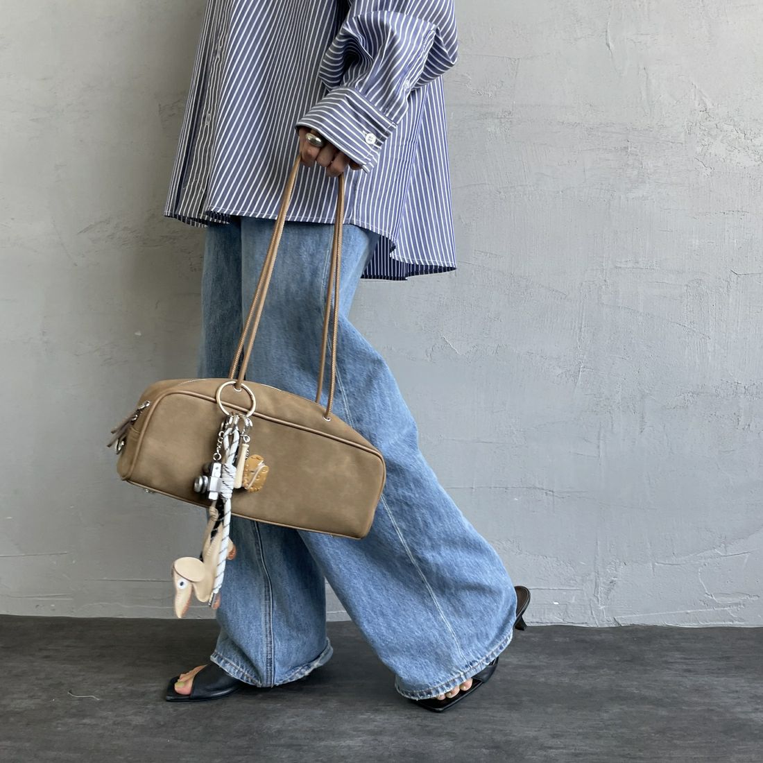 &MyuQ [アンドミューク] KAKU ショルダーバッグ [MCB096] S.SAND BEG