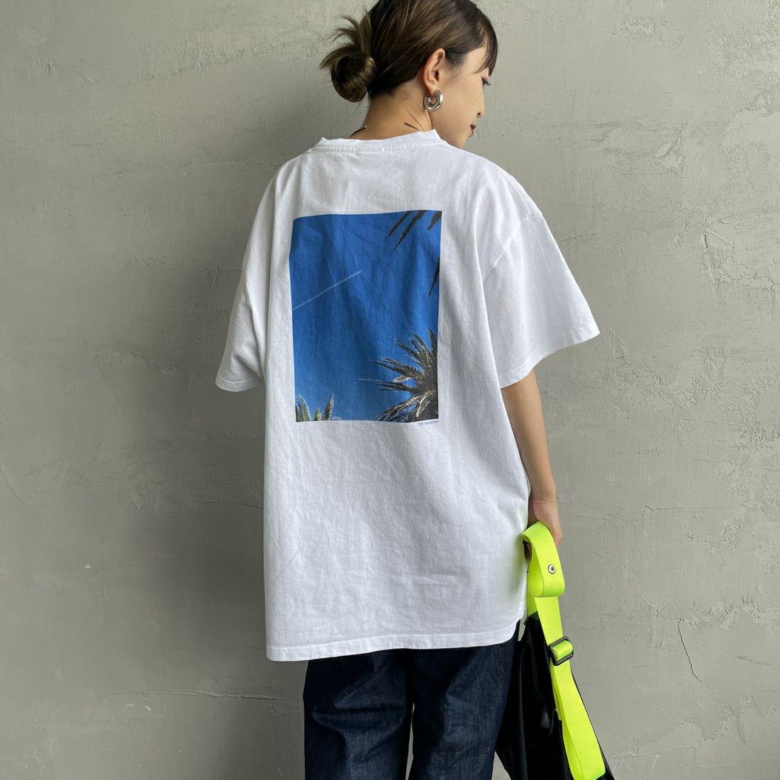 THE SHINZONE [ザ シンゾーン] プールサイドTシャツ [25MMSCU06] 01 WHITE &&モデル身長：150cm 着用サイズ：F0&&