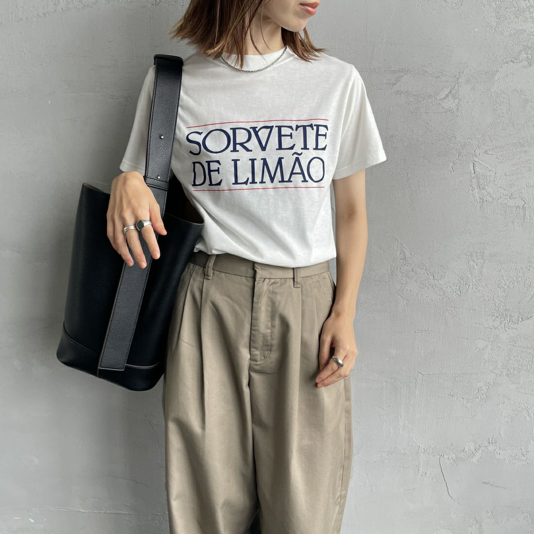 01 WHITE&&モデル身長：158cm 着用サイズ：F0&&
