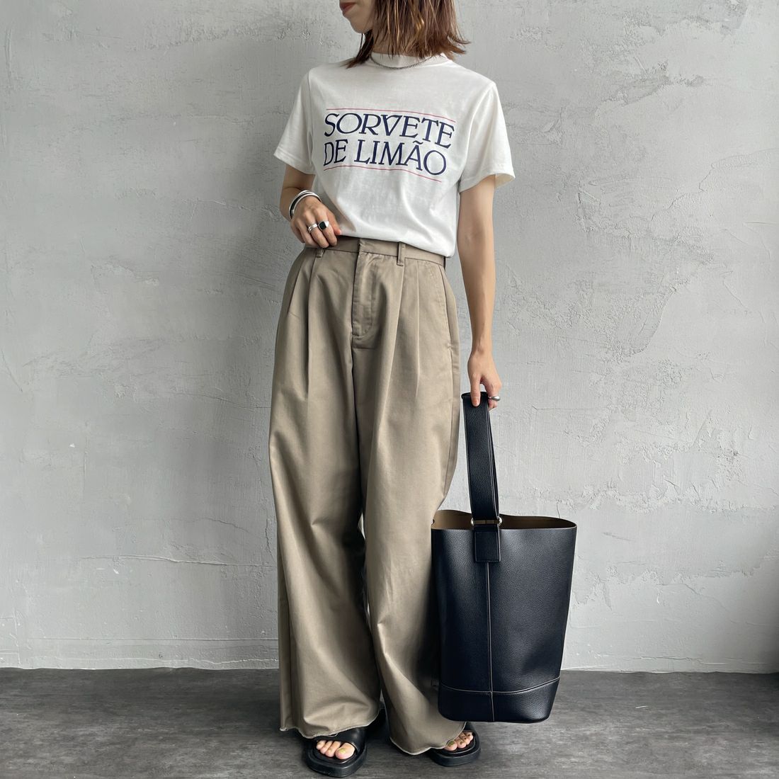 THE SHINZONE [ザ シンゾーン] SORVETE DE LIMAO Tシャツ [25MMSCU07] 01 WHITE &&モデル身長：158cm 着用サイズ：F0&&