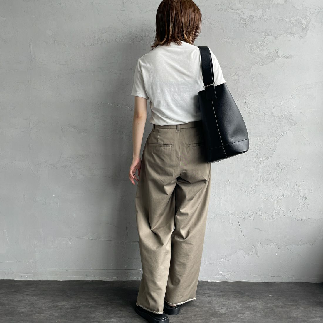 THE SHINZONE [ザ シンゾーン] SORVETE DE LIMAO Tシャツ [25MMSCU07] 01 WHITE &&モデル身長：158cm 着用サイズ：F0&&