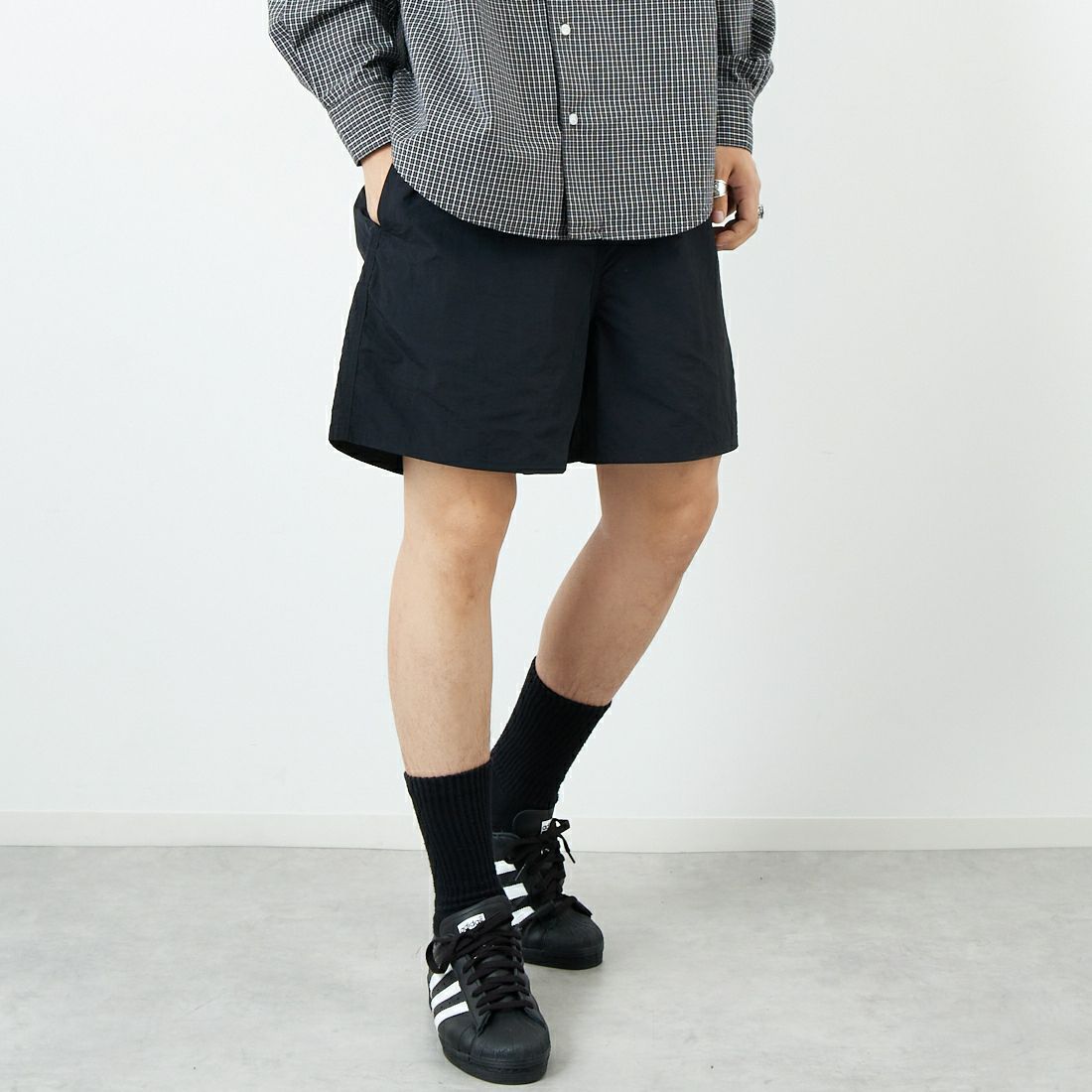 The Endless Summer [エンドレスサマー] ハンティントン ナイロンショーツ [SD-25574002] 01 BLACK &&モデル身長：179cm 着用サイズ：L&&