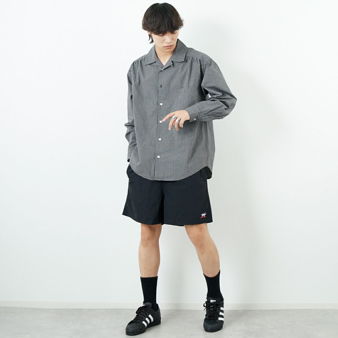 The Endless Summer [エンドレスサマー] ハンティントン ナイロンショーツ [SD-25574002] 01 BLACK &&モデル身長：179cm 着用サイズ：L&&