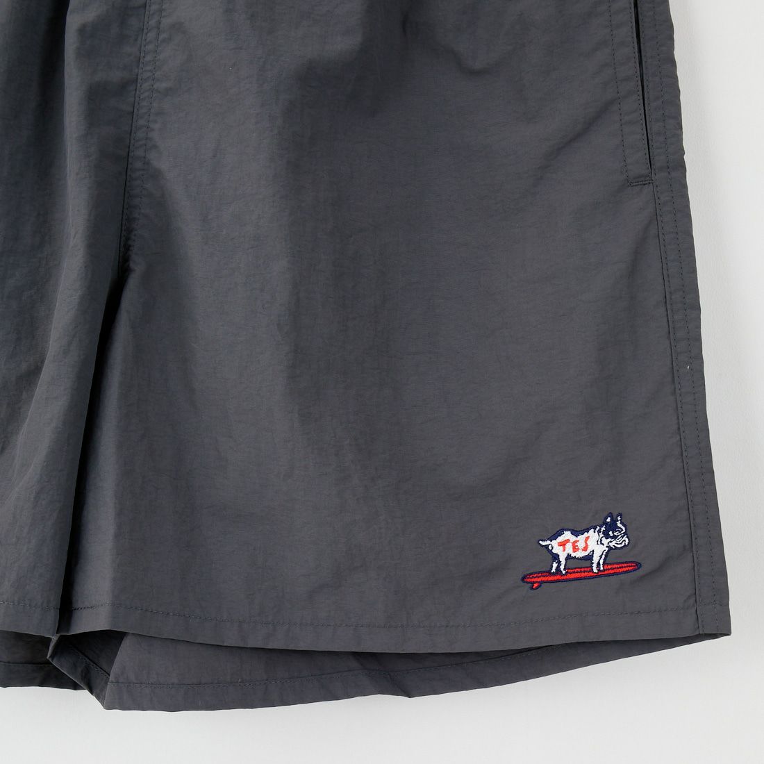 The Endless Summer [エンドレスサマー] ハンティントン ナイロンショーツ [SD-25574002] 02 CHARCOA