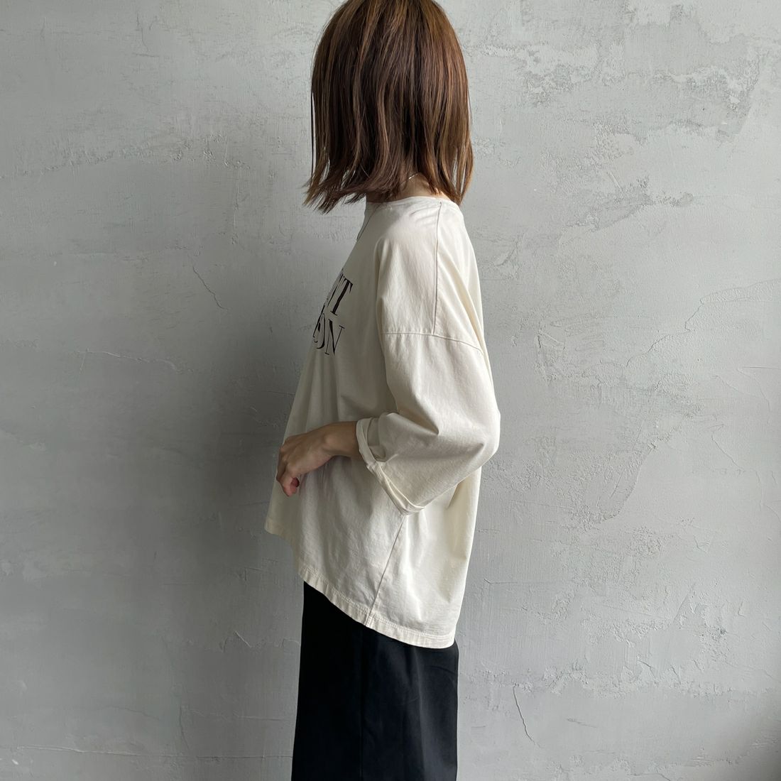 MICA&DEAL [マイカアンドディール] MOUNT NELSON プリントプルオーバー [0125309216] L/BEIGE &&モデル身長：158cm 着用サイズ：F&&