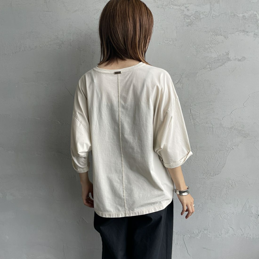 MICA&DEAL [マイカアンドディール] MOUNT NELSON プリントプルオーバー [0125309216] L/BEIGE &&モデル身長：158cm 着用サイズ：F&&