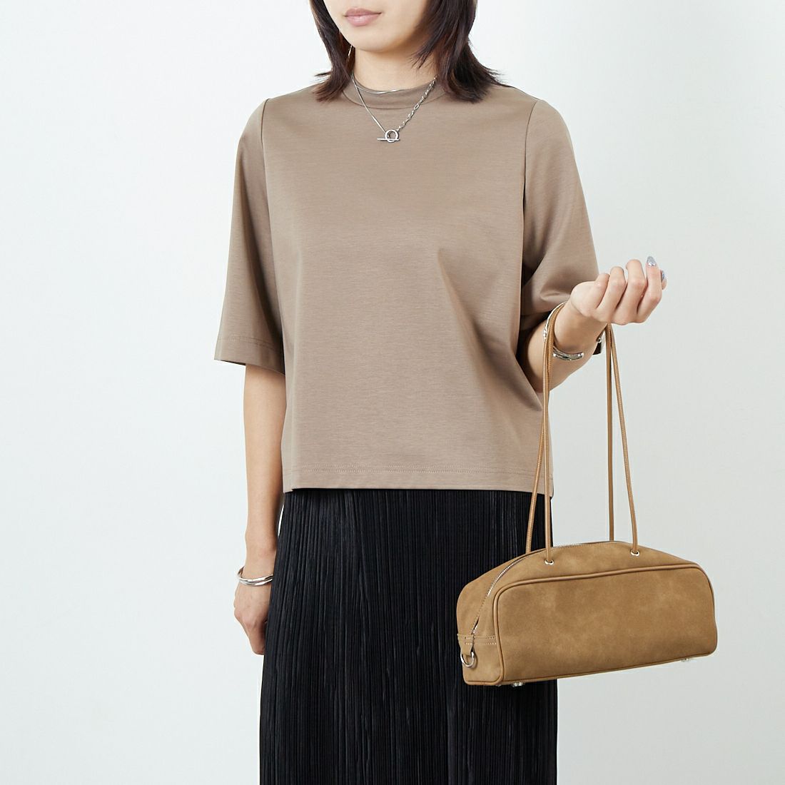 DIGNITE COLLIER [ディニテコリエ] 無地Tシャツ [80255313-1] 034 ｸﾞﾚｰｼﾞ &&モデル身長：167cm 着用サイズ：F&&