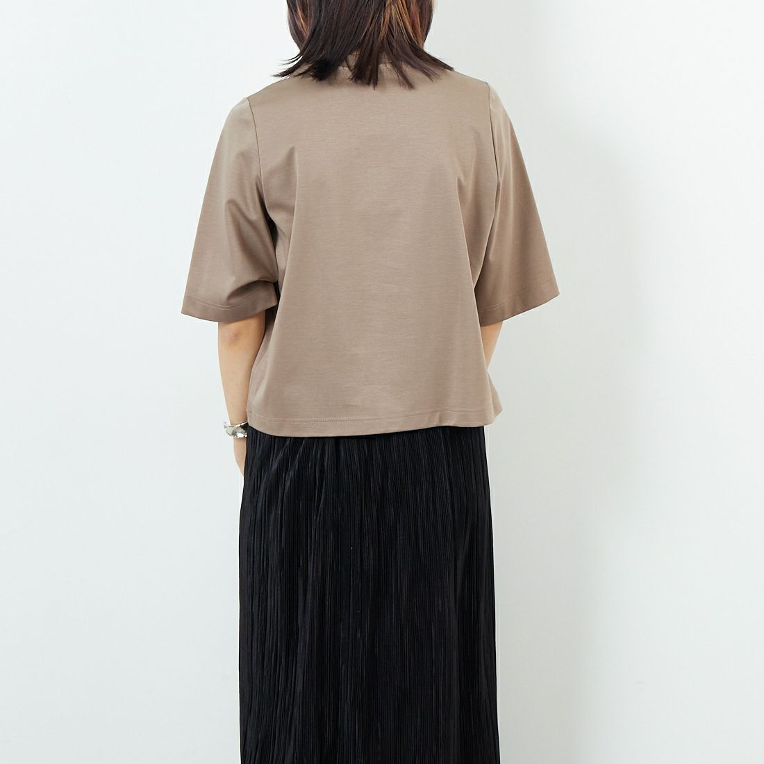 DIGNITE COLLIER [ディニテコリエ] 無地Tシャツ [80255313-1] 034 ｸﾞﾚｰｼﾞ &&モデル身長：167cm 着用サイズ：F&&