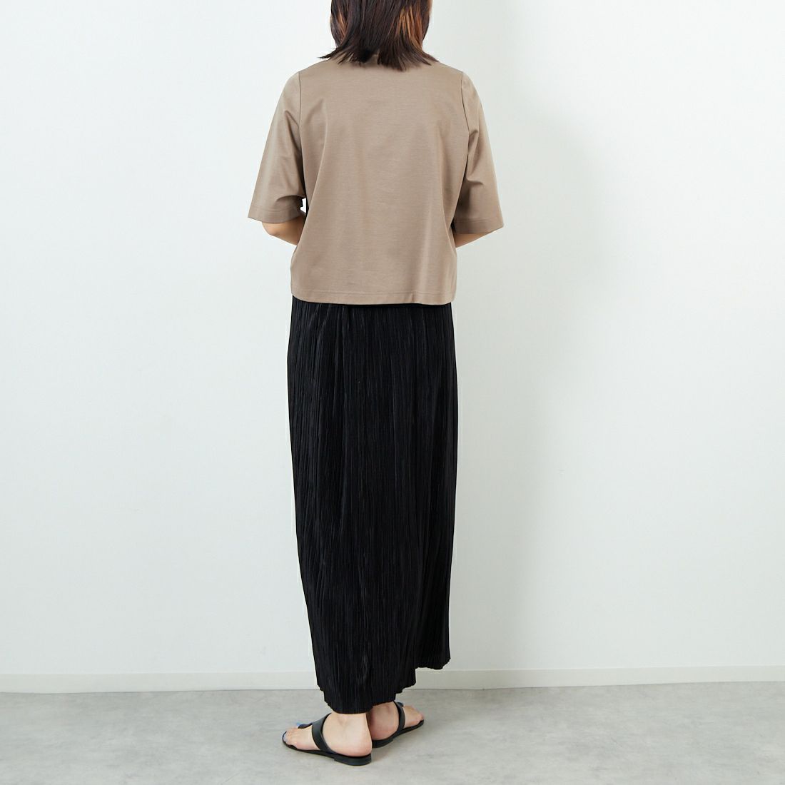 DIGNITE COLLIER [ディニテコリエ] 無地Tシャツ [80255313-1] 034 ｸﾞﾚｰｼﾞ &&モデル身長：167cm 着用サイズ：F&&