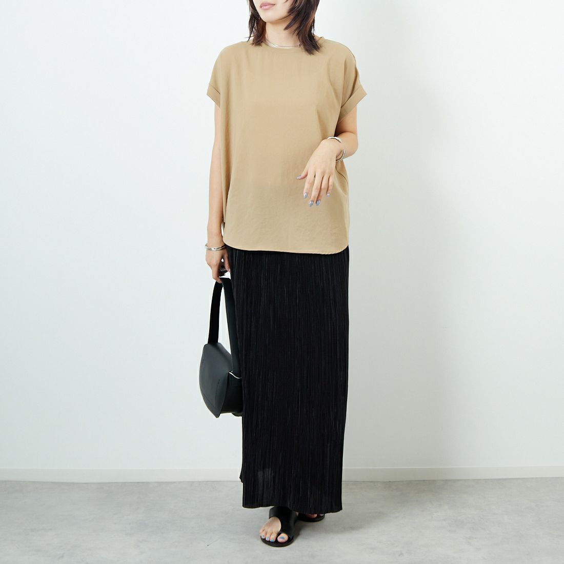 DIGNITE COLLIER [ディニテコリエ] ストレッチシフォンブラウス [80255303] 044 ｷｬﾒﾙ &&モデル身長：167cm 着用サイズ：F&&