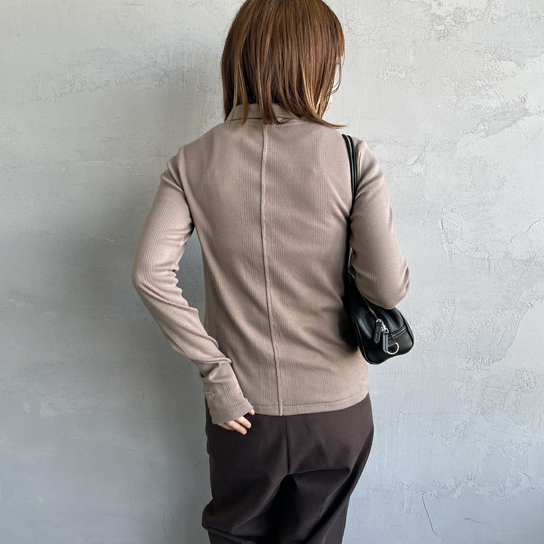 Robert P.Miller [ロバートピーミラー] 別注 パネルリブ ポロカーディガン [RM254-2179IN-JF] MOCHA &&モデル身長：158cm 着用サイズ：F&&