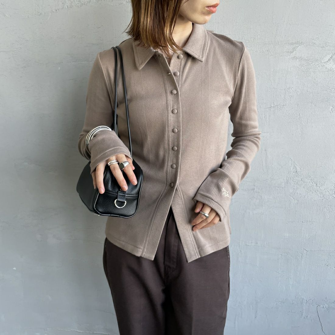 Robert P.Miller [ロバートピーミラー] 別注 パネルリブ ポロカーディガン [RM254-2179IN-JF] MOCHA &&モデル身長：158cm 着用サイズ：F&&