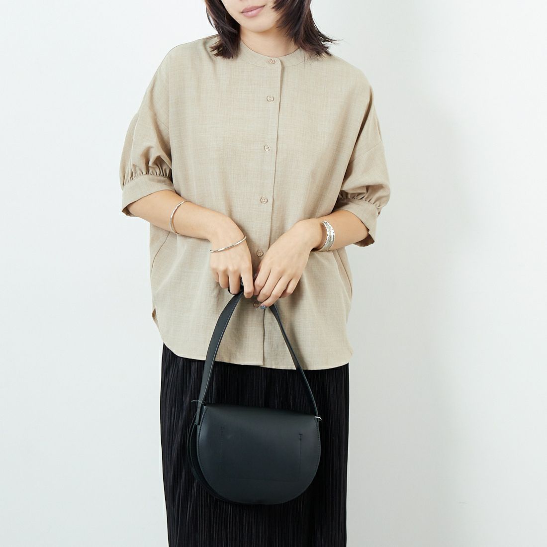 Jf Ready Made [ジェイエフレディメイド] 麻調バックギャザーブラウス [41252222] ﾍﾞｰｼﾞｭ &&モデル身長：167cm 着用サイズ：F&&