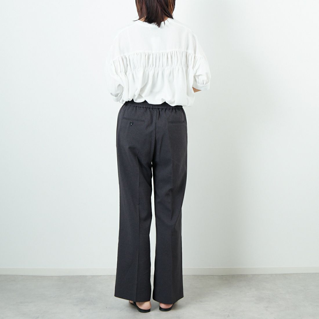 Jf Ready Made [ジェイエフレディメイド] 麻調バックギャザーブラウス [41252222] ｵﾌﾎﾜｲﾄ &&モデル身長：167cm 着用サイズ：F&&