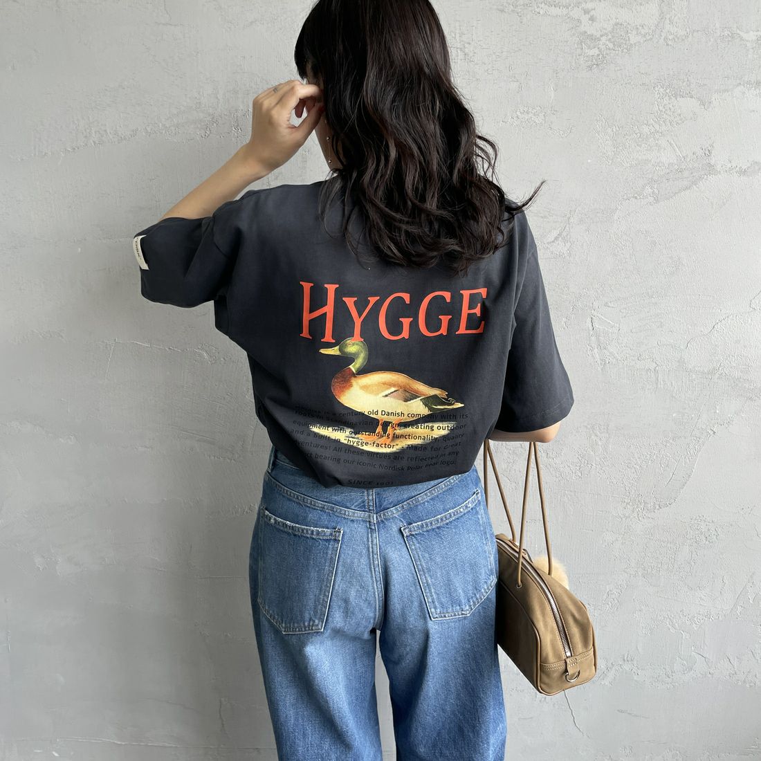 NORDISK [ノルディスク] 別注 HYGGE カモバックプリントTシャツ [NU11501-JF] CHARCOAL &&モデル身長：160cm 着用サイズ：44&&