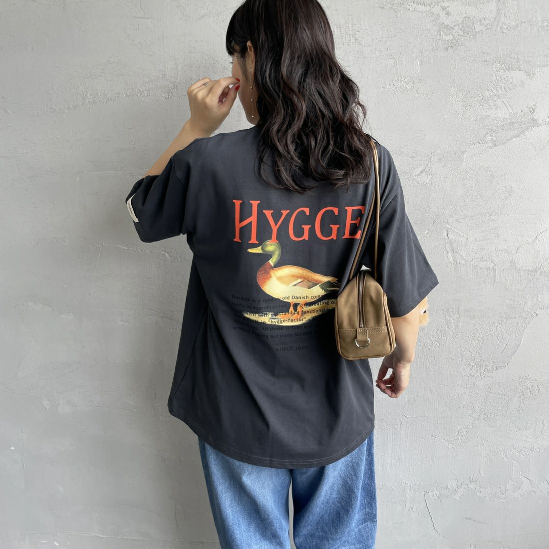 NORDISK [ノルディスク] 別注 HYGGE カモバックプリントTシャツ [NU11501-JF] CHARCOAL &&モデル身長：160cm 着用サイズ：44&&