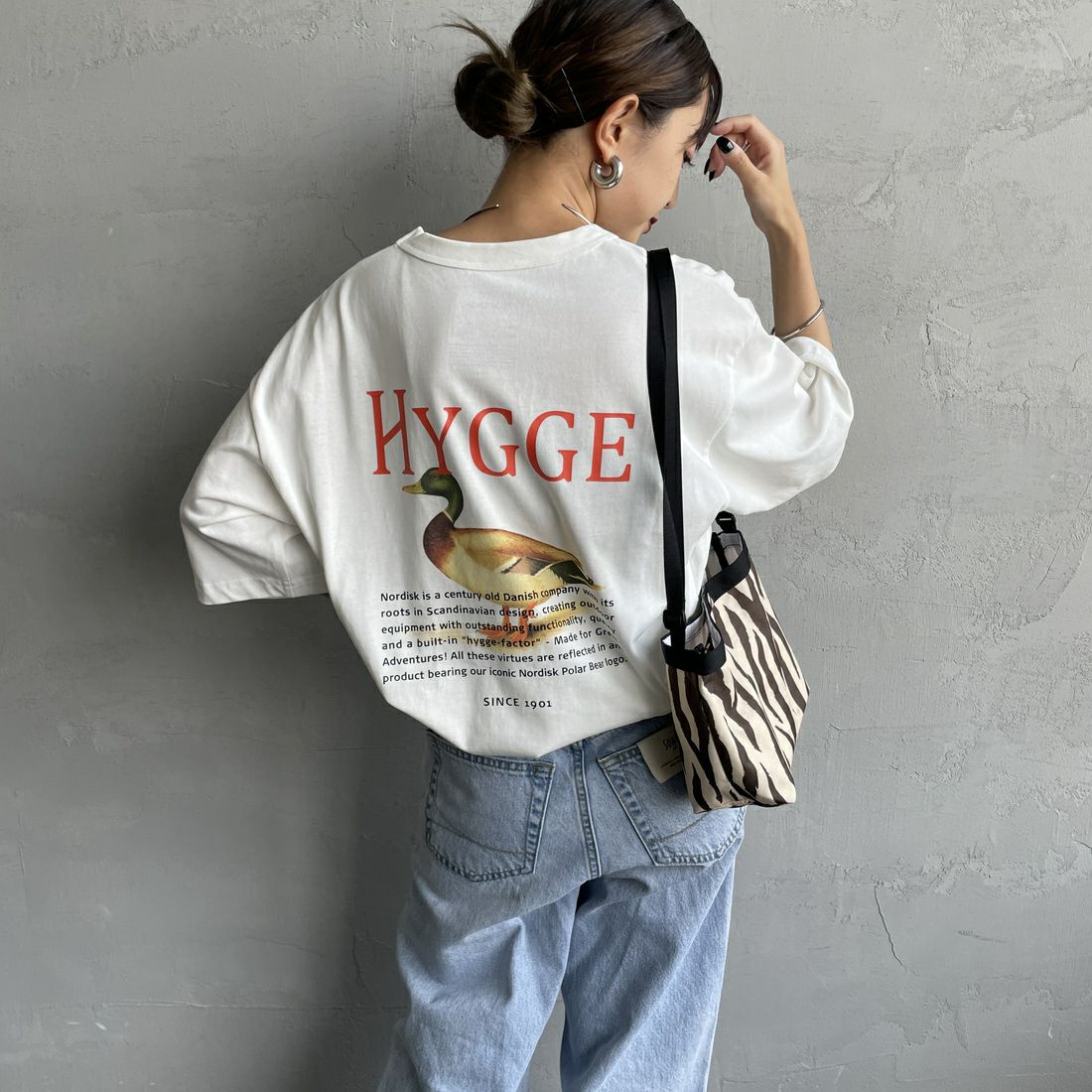 NORDISK [ノルディスク] 別注 HYGGE カモバックプリントTシャツ [NU11501-JF] WHITE &&モデル身長：150cm 着用サイズ：44&&