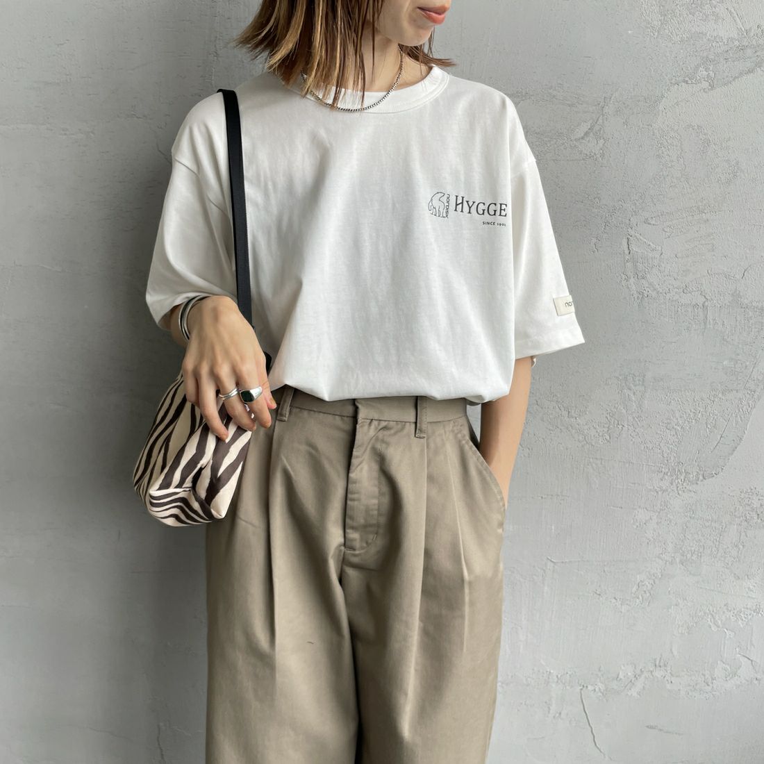 NORDISK [ノルディスク] 別注 HYGGE シカバックプリントTシャツ [NU11503-JF] WHITE &&モデル身長：158cm 着用サイズ：44&&