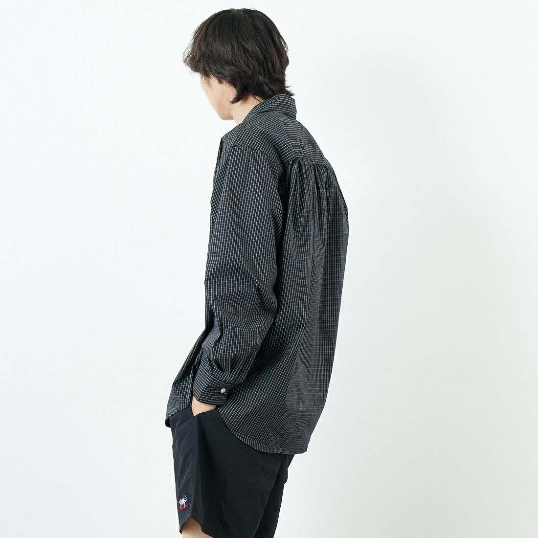 VALTA [ヴァルタ] 別注 シャーリングシャツ [VA25SS3042B-JF] CH710 BLK &&モデル身長：179cm 着用サイズ：M&&
